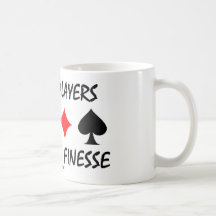 Los jugadores de puente lo hacen con la delicadeza tazas
