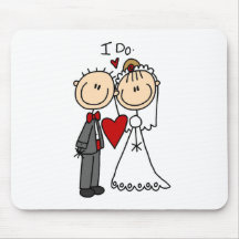 Los pares del boda hago las camisetas y los regalo alfombrillas de ratón