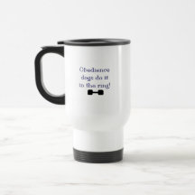 Los perros de la obediencia lo hacen en el anillo taza de café