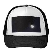 Luna en la playa del océano gorras