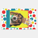 Magdalena del cumpleaños - perrito del beagle - Ch Pegatina