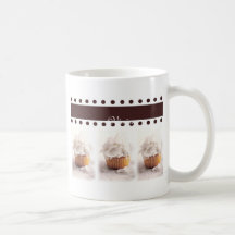Magdalenas blancas en artículos del negocio del fo taza de café