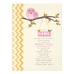 Mamá de la fiesta de bienvenida al bebé del chica  invitación personalizada