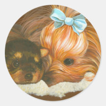 Mamá de Yorkie con el perrito Etiquetas Redondas