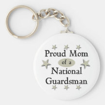 Mamá orgullosa de un soldado de la guardia naciona llavero personalizado