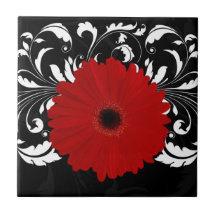 Margarita roja brillante del Gerbera en negro Azulejo Cerámica