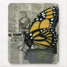 Mariposa en mi periódico tapete de ratón
