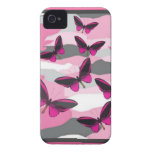MARIPOSAS ROSADAS E IMPRESIÓN DE CAMO iPhone 4 Case-Mate CÁRCASAS