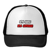 Medio super héroe de la enfermera… a medias gorras