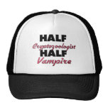 Medio vampiro del medio Cryptozoologist Gorras De Camionero