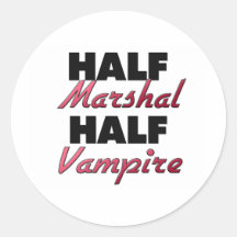 Medio vampiro del medio mariscal pegatina