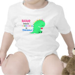 Medios de Rawr te amo en enredadera del bebé del D Camiseta