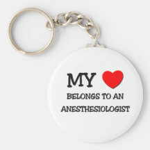 Mi corazón pertenece a un ANESTHESIOLOGIST Llaveros Personalizados