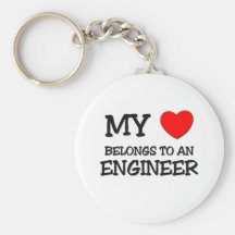 Mi corazón pertenece a un INGENIERO Llavero Personalizado