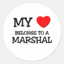 Mi corazón pertenece a un MARISCAL Etiquetas Redondas