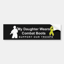 Mi hija lleva botas de combate etiqueta de parachoque