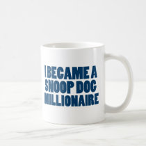 Millonario del perro del fisgón tazas
