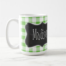 Mirada de la pizarra del vintage, a cuadros verde; tazas