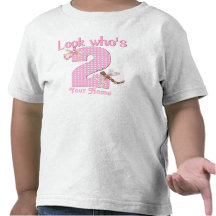 Mire quién es camiseta de la libélula del cumpleañ