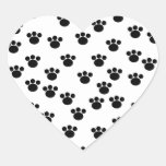 Modelo animal de la impresión de la pata. Blanco y Calcomanía De Corazón