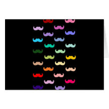 Modelo colorido del bigote del arco iris en negro felicitación