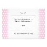 Modelo de lunares rosado y blanco invitacion personalizada