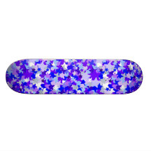 Modelo del confeti de las estrellas del azul y de  tabla de patinar