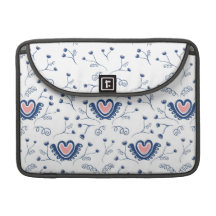 "Modelo del corazón " Fundas Para Macbooks