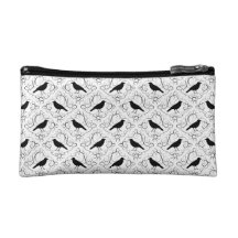 Modelo elegante blanco y negro del cuervo