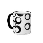 Modelo retro blanco y negro de los círculos taza de café