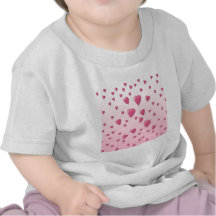 Modelo rosado bonito de los corazones del amor camisetas