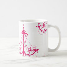 modelo rosado de la lámpara de la frambuesa en bla taza de café
