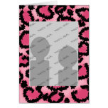 Modelo rosado y negro del estampado leopardo tarjeta