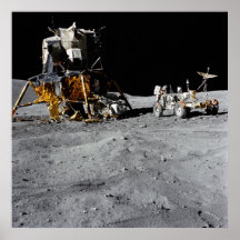 Módulo lunar de Apolo 16 y vehículo de vagueación  Posters