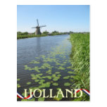 Molino de viento de Holanda a lo largo de la posta