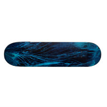 Monopatín azul de las plumas