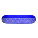 Monopatín azul de Paisley favorable