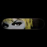 Monopatín de "esa mirada" patineta
