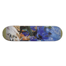 Monopatín de la persona que practica surf (hombre 