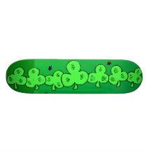 Monopatín del día de St Patrick