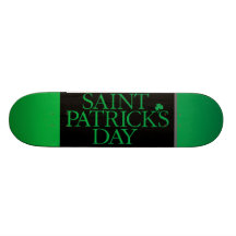 Monopatín del día de St Patrick