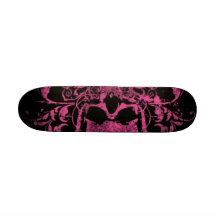 Monopatín rosado de Emo