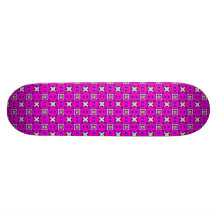 Monopatín rosado del modelo de los botones