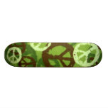 Monopatín verde de Camo/de los signos de la paz