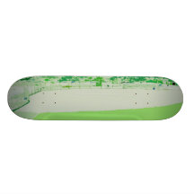 "Monopatín (VERDE) del CAMPO de DEPORTES"