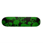 Monopatín verde del cráneo
