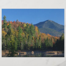 Montaña de Whiteface sobre poca charca de Cherrypa Tarjetones