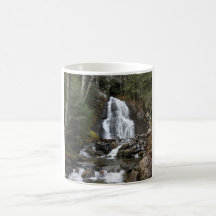 Montañas Vermont del verde de la cascada de la cañ Tazas De Café