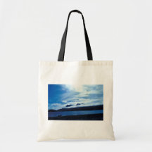Montañas y playa del Kodiak Bolsas Lienzo