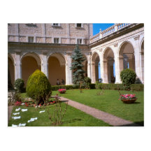 Montecassino, patio del jardín tarjeta postal